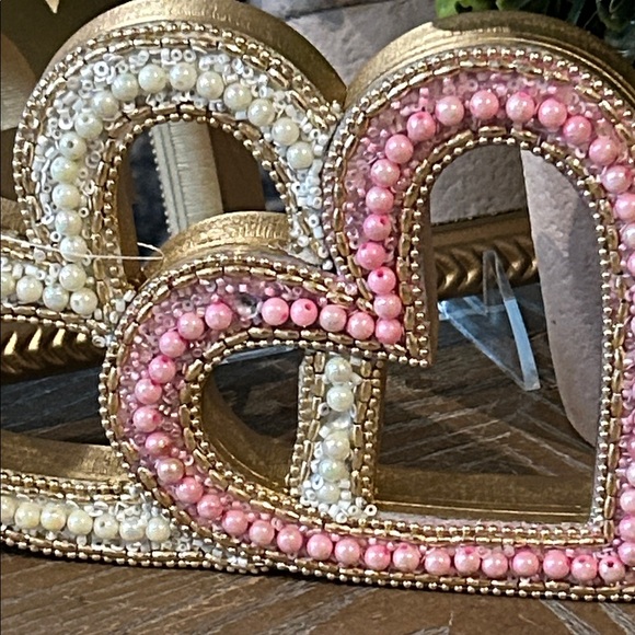 NEW! Elegant Vintage Inspired Pink & Cream Pearl Beaded Valentines Day Heart - Picture 2 of 4